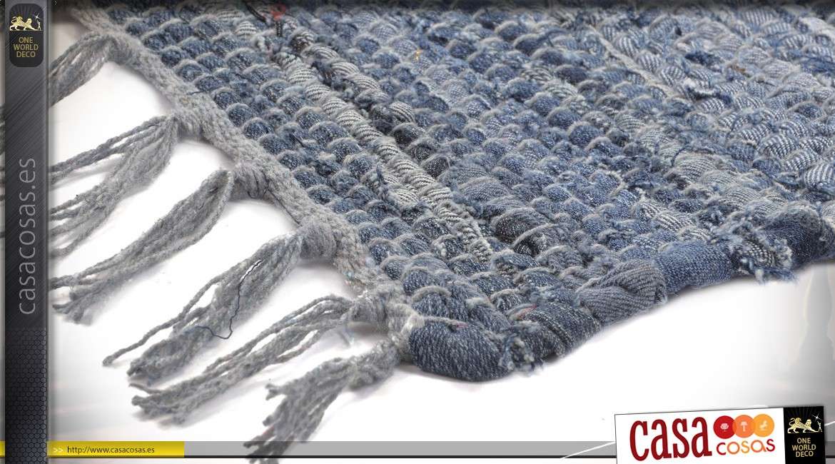 Gran alfombra de algodón de 230x160 con jeans en varios tonos azules