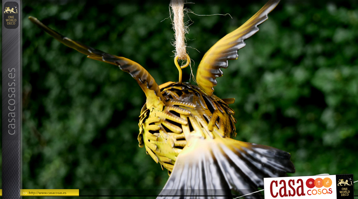 Pájaro de metal para colgar, en metal acabado amarillo pajizo, ambiente campestre, 17cm