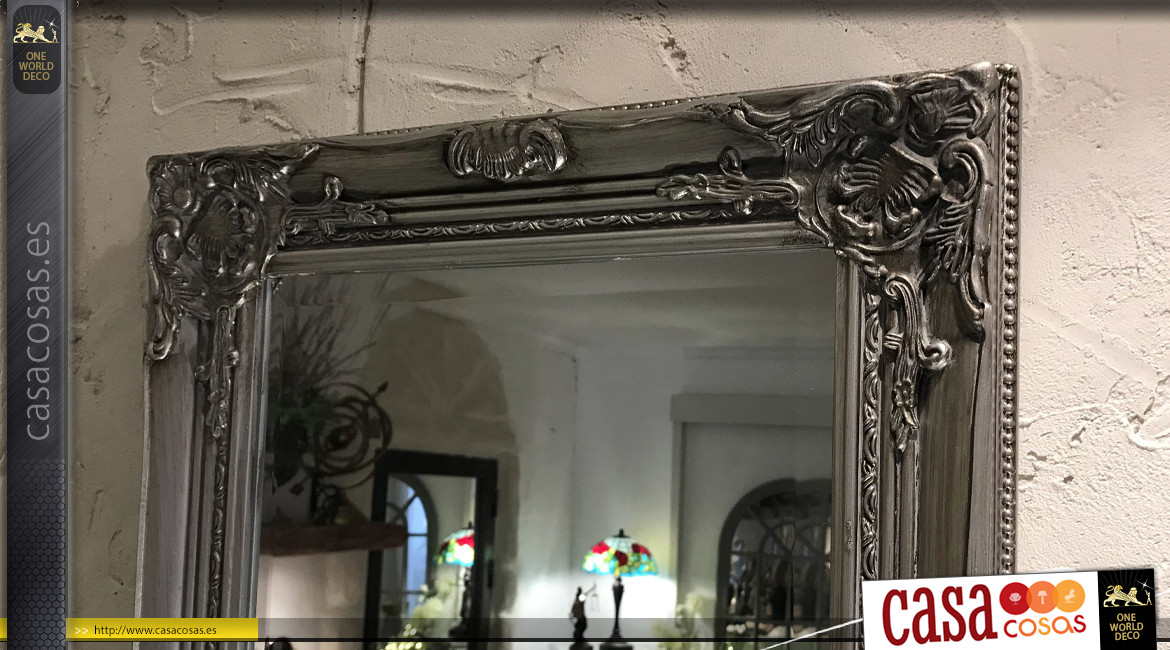 Espejo barroco de madera y resina con acabado plata envejecida, 132cm