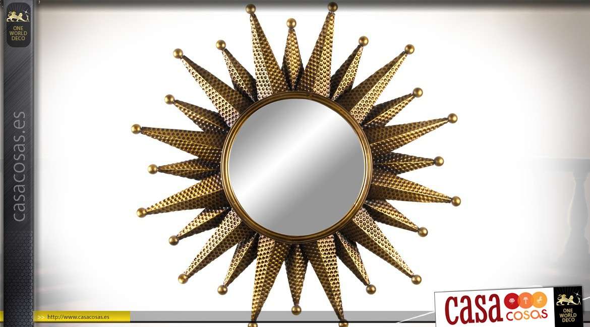 Gran espejo elegante Ø 80 cm en forma de sol en metal dorado y en relieve