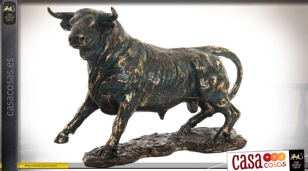Estatuilla animal: toro de corrida en resina, en su base 36 cm