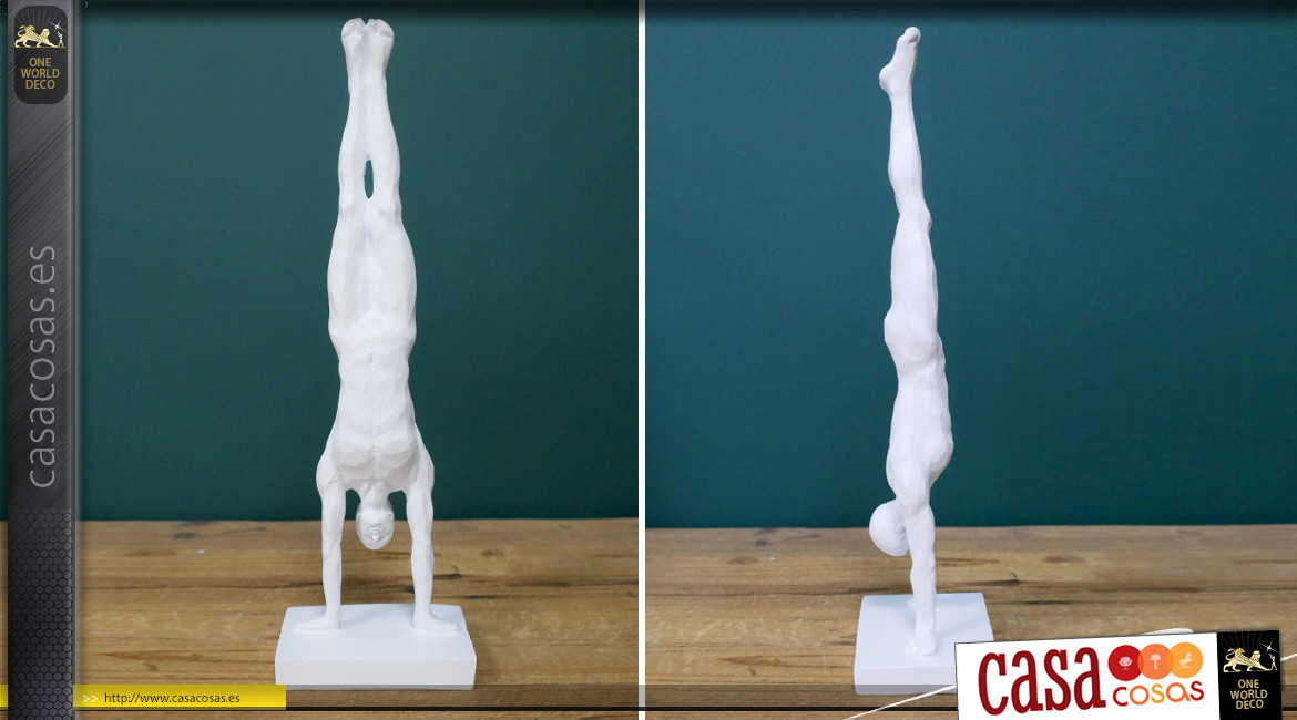 Estatuilla decorativa de resina estilo trofeo deportivo, acabado blanco marfil, 33cm