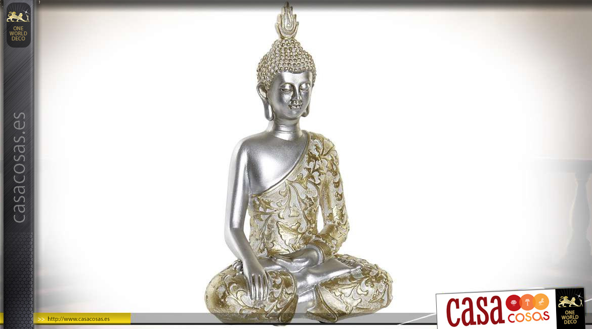 Representación de Buda en resina, acabados claros con traje dorado brillante, atmósfera chic, 28cm.