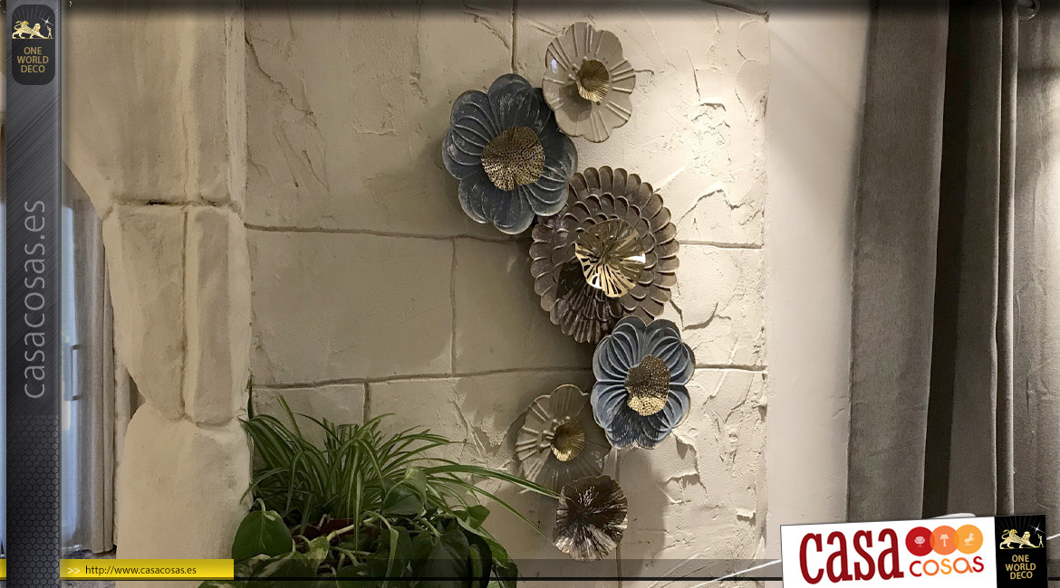 Deco de pared de metal con flores acabado brillo, ambiente moderno 92cm