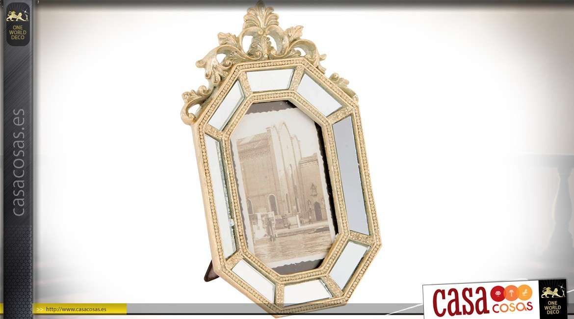 Marco de fotos con marcos dorados facetados en espejos de estilo barroco