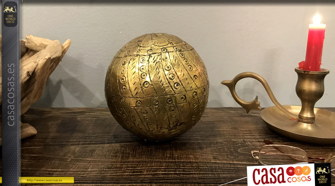 Juego de 2 bolas decorativas de madera y metal grabado, acabado latón dorado, Ø14cm