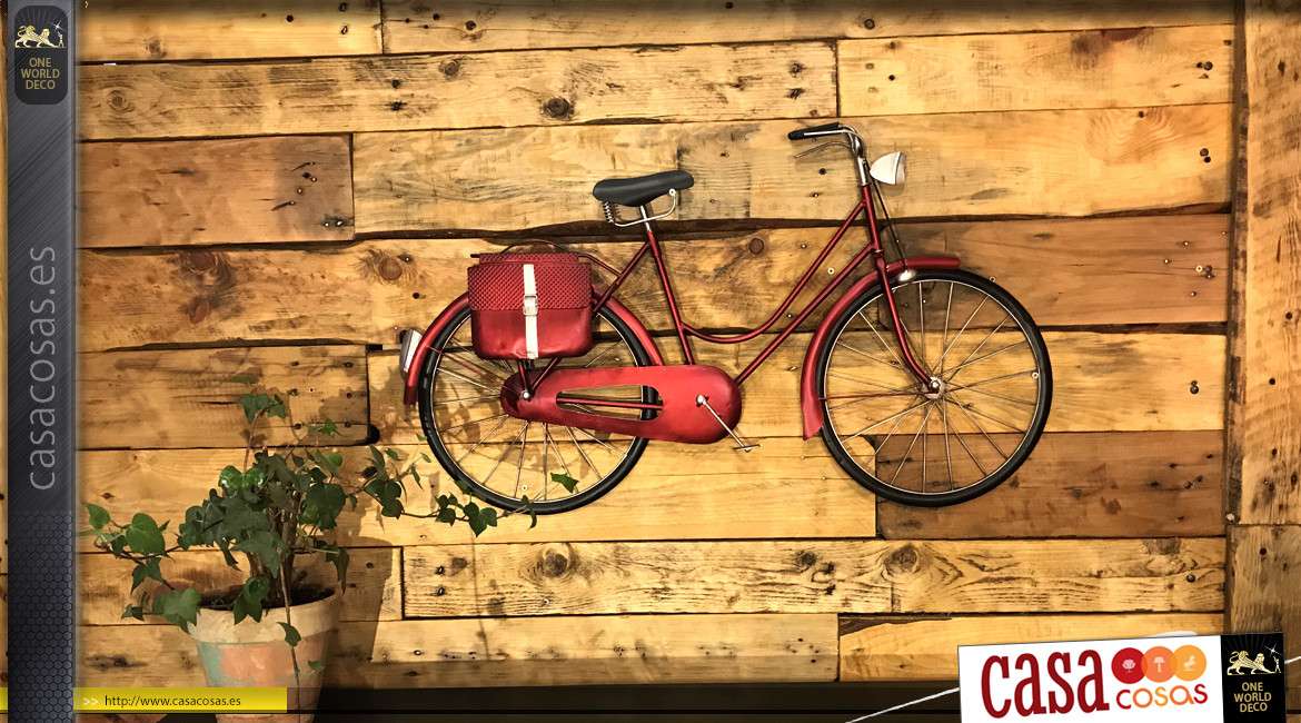 Decoración de pared de metal vintage, bicicleta retro en acabado rojo brillante con estuches en la parte trasera, 88cm