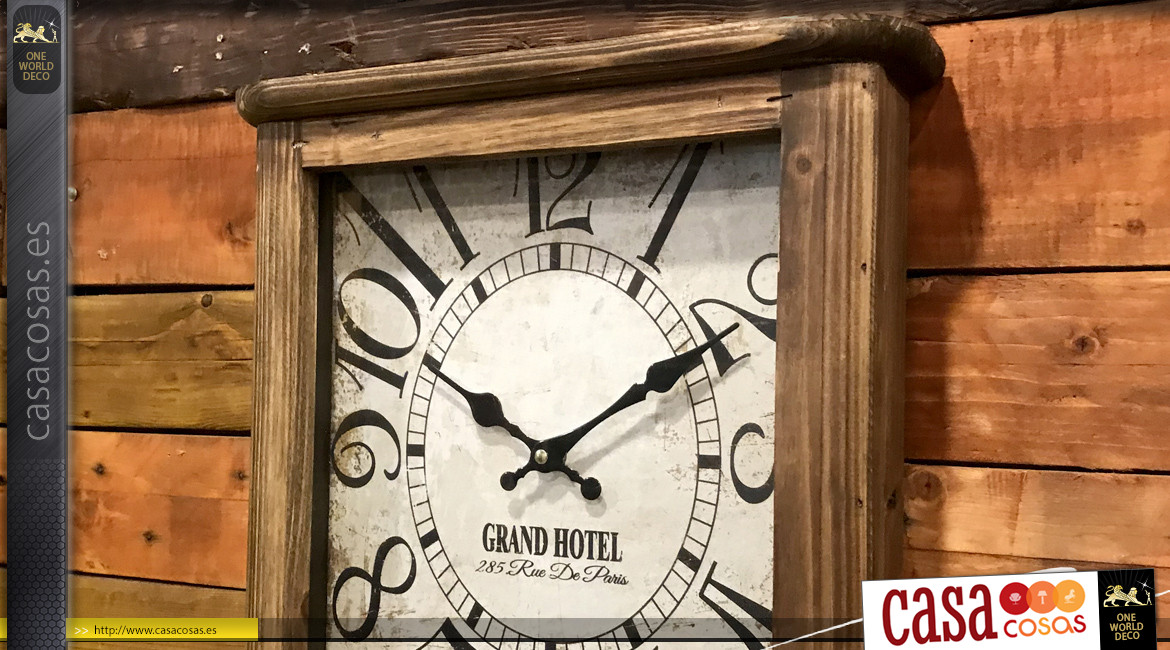 Clasificador / reloj de pared en metal y madera, acabado natural, ambiente Grand Hotel, 95cm