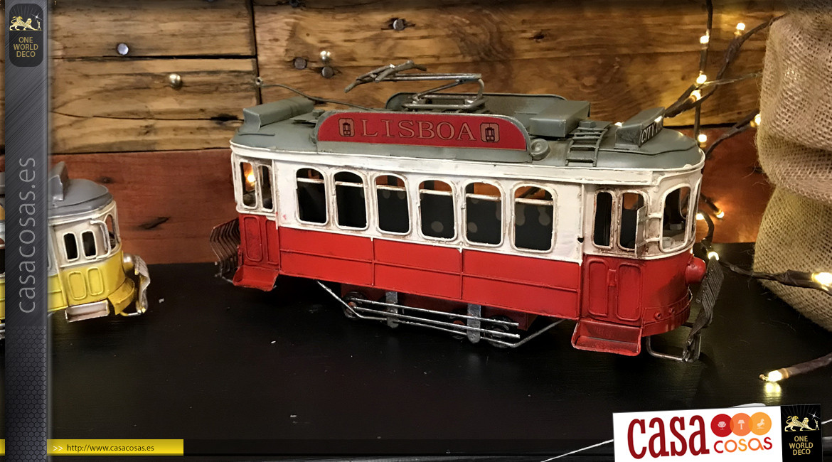 Reproducción de un antiguo tranvía con acabado rojo envejecido, sensación vintage, 30cm.