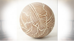 Bola decorativa de resina con efecto madera tallada,  acabado blanco, Ø11cm