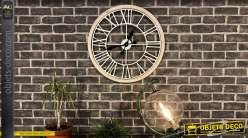 Reloj de pared blanco de madera y metal