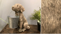 Estatua de perro imitación piedra con cubo de metal 28 cm