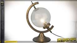 Lámpara en forma de esfera antigua con acabado de latón envejecido 49 cm.