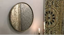 Espejo redondo de metal dorado con cristal antiguo efecto hielo, ambiente retro chic, Ø50cm