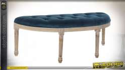 Extremo de cama en forma de media luna en madera blanqueada y terciopelo azul profundo, estilo clásico, 125cm