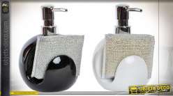 Serie de dos dispensadores de baño o cocina con esponja metálica integrada, blanco y negro, 15cm