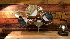 Decoración de mesa en estilo trofeo de metal, estilo abstracto con modernos acabados industriales, 65cm