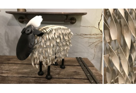 Escultura de metal de una oveja estilizada, modelo mediano, acabado efecto envejecido blanco y negro, 50cm