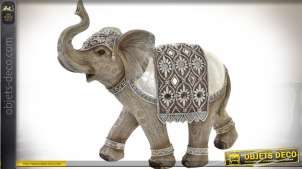 Estatuilla de elefante indio con arnés regalia 26 cm