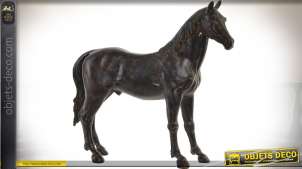 Gran estatuilla de caballo marrón oscuro en resina 45.5 cm