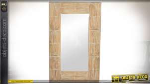 Espejo rústico de pared de madera envejecida tallada con patrones biselados en relieve 122 cm