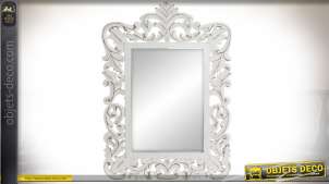 Espejo de madera tallada en estilo barroco y romántica pátina blanca envejecida 65 cm