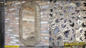 Espejo grande ovalado con marco de metal en estilo moucharabieh 122cm
