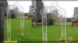 Arco de jardín en metal claro acabado blanco antiguo, parte superior redondeada 240cm