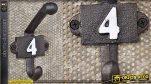 Gancho de pared en hierro fundido, colección Numbers, modelo número 4
