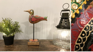 Escultura interior de pájaro en madera de mango y detalles metálicos, acabado colorido, ambiente étnico, 31cm