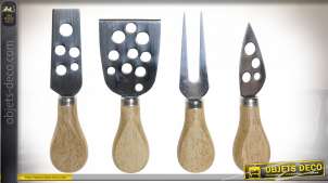 Conjunto de accesorios para presentar y cortar queso, en acero inoxidable y asas de bambú.