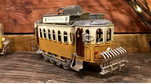 Representación de un tranvía portugués de metal con acabados antiguos, 28cm.