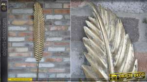 Pluma de pájaro grande de metal, modelo de pared acabado oro viejo con reflejos oscuros, altura final 110 cm