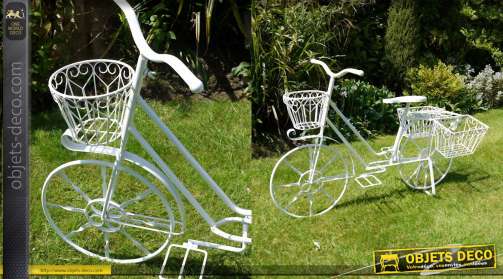 Gran bicicleta de planta color crema antigua con tres jardineras